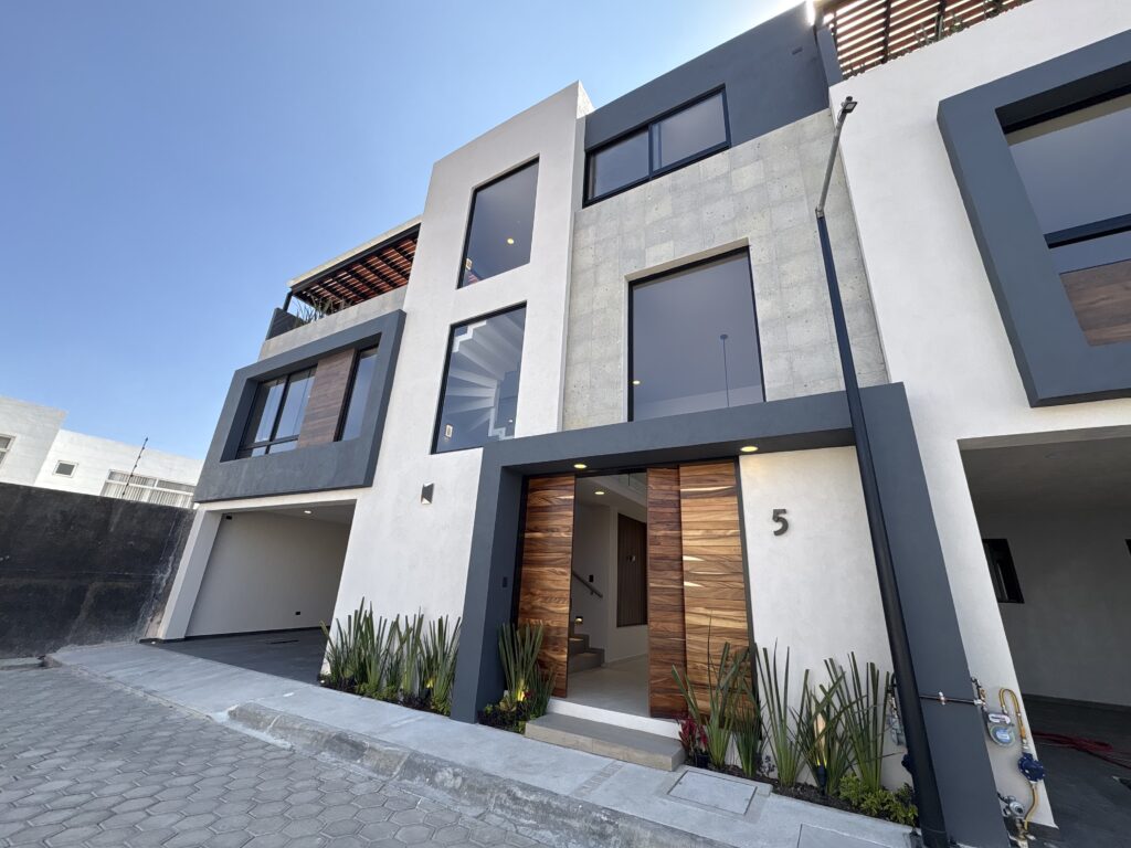 Residencia en Venta en Momoxpan, San Pedro Cholula – 330 m² con Roof Garden