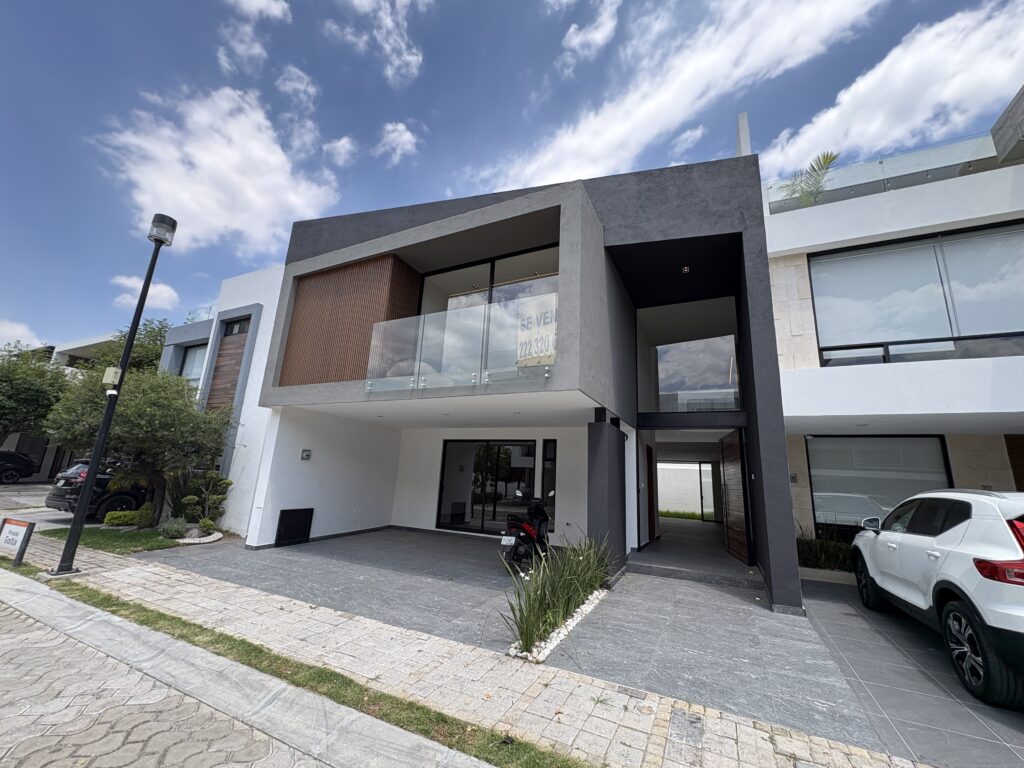 Residencia en venta en Lomas de Angelópolis III